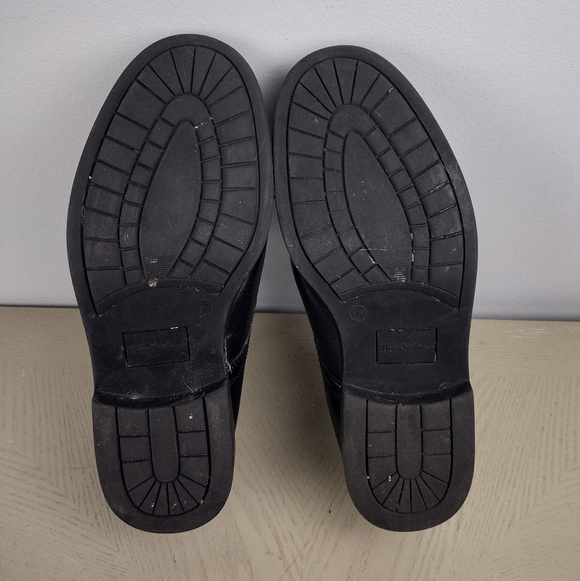 Classic Black Men's Leather Shoes - Picture 3 of 9